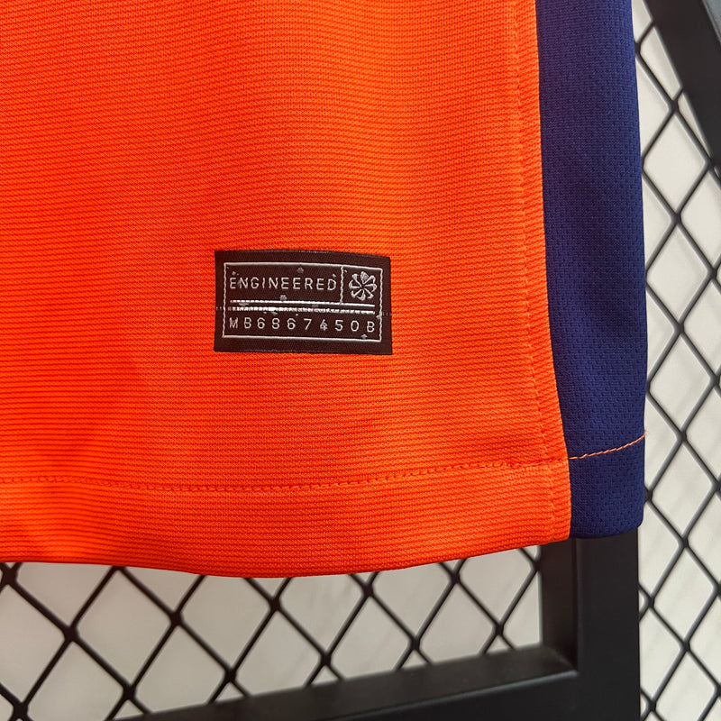 camisa-camiseta-holanda-selecao-selecao-holandesa-nike-versao-versao-torcedor-masculina-24-25-home-casa-i-principal-1-laranja-azul-branca-branco_8