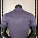 camisa-camiseta-inglaterra-nike-selecao-selecao-inglesa-versao-versao-jogador-masculina-24-25-away-fora-ii-secundaria-2-bellingham-jude-harry-kane-branco-branca-azul-roxa-roxo_3