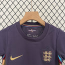 camisa-camiseta-inglaterra-nike-selecao-selecao-inglesa-versao-versao-torcedor-conjunto-infantil-shorts-24-25-away-fora-ii-secundaria-2-bellingham-jude-harry-kane-branco-branca-azul-r_26fde4a6-558a-4ac2-bbbb-7a0511554894