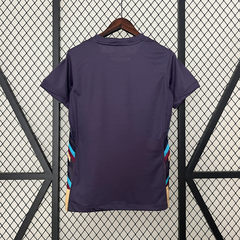 camisa-camiseta-inglaterra-nike-selecao-selecao-inglesa-versao-versao-torcedor-feminina-24-25-away-fora-ii-secundaria-2-bellingham-jude-harry-kane-branco-branca-azul-roxa-roxo_9