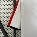 camisa-camiseta-inglaterra-umbro-selecao-selecao-inglesa-versao-versao-torcedor-masculina-2004-home-casa-i-principal-1-david-beckham-branco-branca-azul-vermelho-vermelha-retro-retro_8