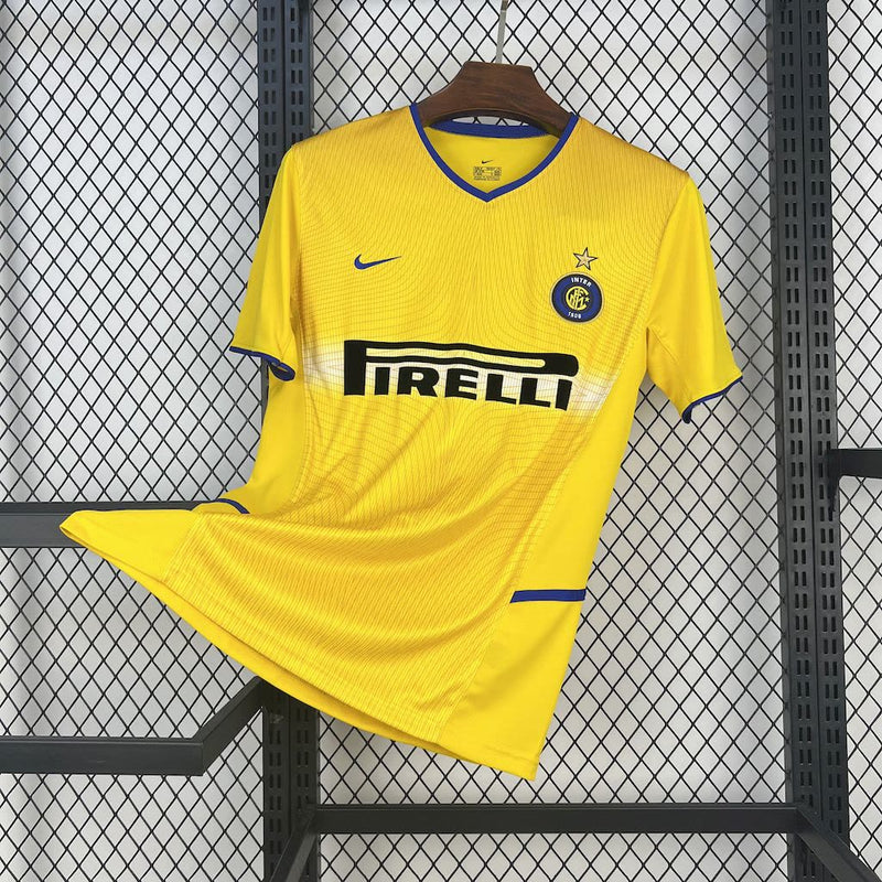 camisa-camiseta-inter-de-milao-nike-pirelli-versao-torcedor-masculina-02-03-third-away-fora-iii-terceira-3-azul-amarela-amarelo-retro_1