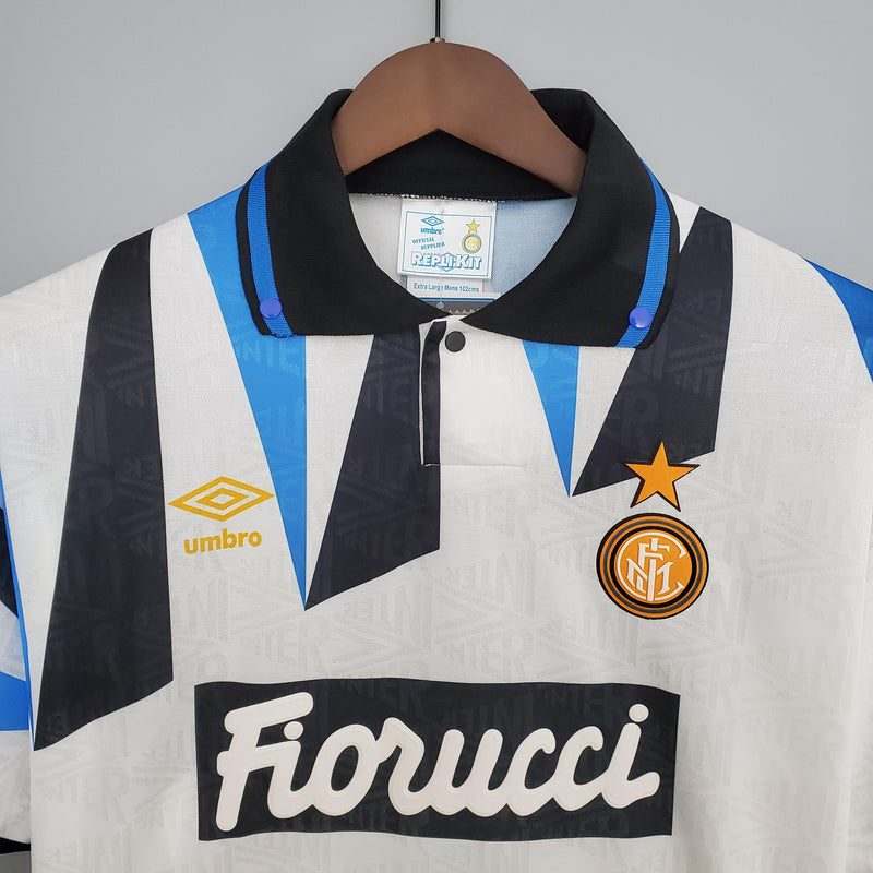 camisa-camiseta-inter-de-milao-umbro-fiorucci-versao-torcedor-masculina-92-93-away-fora-ii-secundaria-2-azul-amarela-amarelo-branca-preto-preta-branco-retro_6