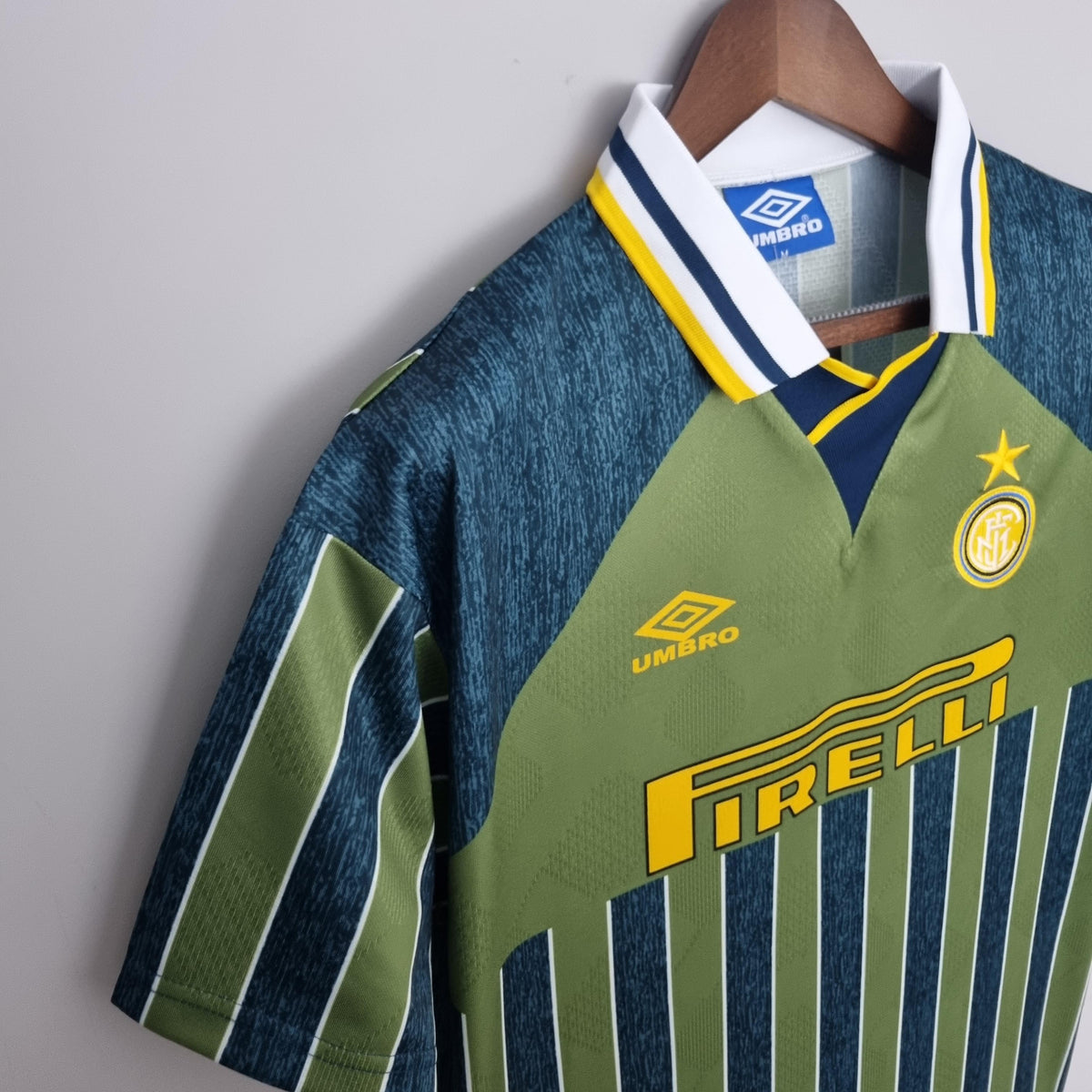 Camisa Inter de Milão Retrô Away 95/96 Torcedor Masculina - Verde e Az