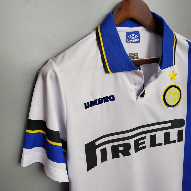 camisa-camiseta-inter-de-milao-umbro-pirelli-versao-torcedor-masculina-97-98-away-fora-ii-secundaria-2-azul-amarela-amarelo-branca-preto-preta-branco-retro_6