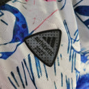 camisa-camiseta-japao-japao-selecao-selecao-japonesa-adidas-versao-versao-jogador-masculina-22-23-edicao-edicao-especial-dragon-ball-vegeta-goku-branca-rosa-azul-preto-preta-branco_8