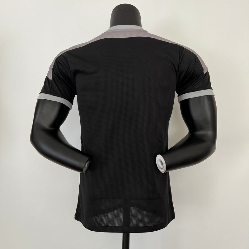 camisa-camiseta-japao-japao-selecao-selecao-japonesa-adidas-versao-versao-jogador-masculina-23-24-edicao-edicao-especial-cavaleiros-do-zodiaco-zodiaco-saint-seiya-preta-preto_8