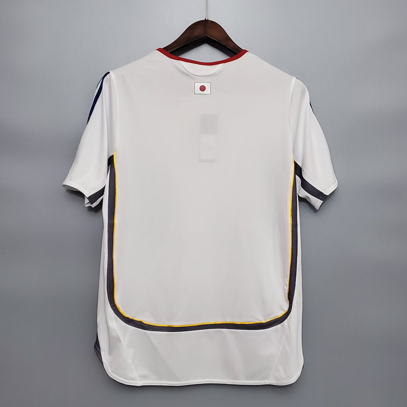 camisa-camiseta-japao-japao-selecao-selecao-japonesa-adidas-versao-versao-torcedor-masculina-2006-away-fora-secundaria-ii-2-branca-branco-azul-retro-retro_2