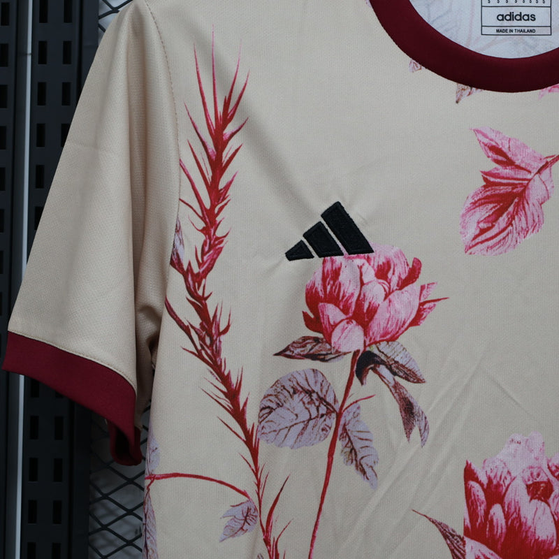 camisa-camiseta-japao-japao-selecao-selecao-japonesa-adidas-versao-versao-torcedor-masculina-23-24-edicao-edicao-especial-rosas-flor-rosa-bege_8