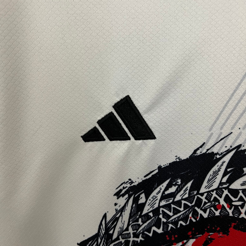 camisa-camiseta-japao-japao-selecao-selecao-japonesa-adidas-versao-versao-torcedor-masculina-23-24-edicao-edicao-especial-samurai-espadachim-branca-branco-preto-preta-vermelha-vermelh_84f111a4-07d1-4662-8945-e360fd24655b