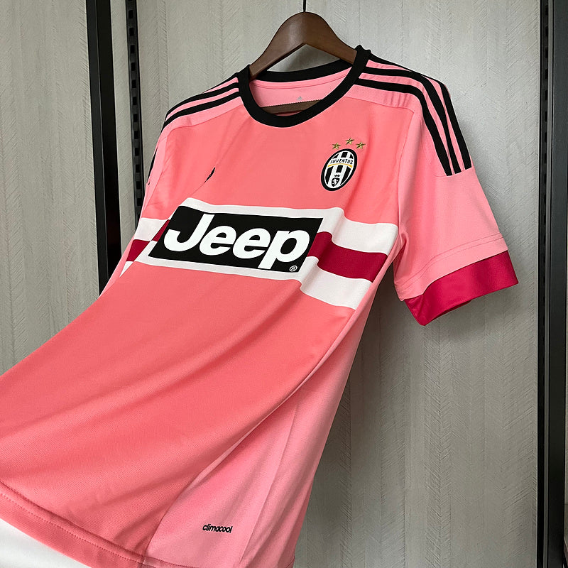 camisa-camiseta-juventus-adidas-jeep-versao-torcedor-masculina-15-16-away-fora-ii-secundaria-2-rosa-preta-preto-branco-branca-retro_2