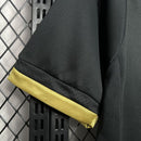 camisa-camiseta-juventus-adidas-jeep-versao-torcedor-masculina-15-16-third-away-fora-iii-terceira-3-preta-preto-dourada-dourado-retro_3