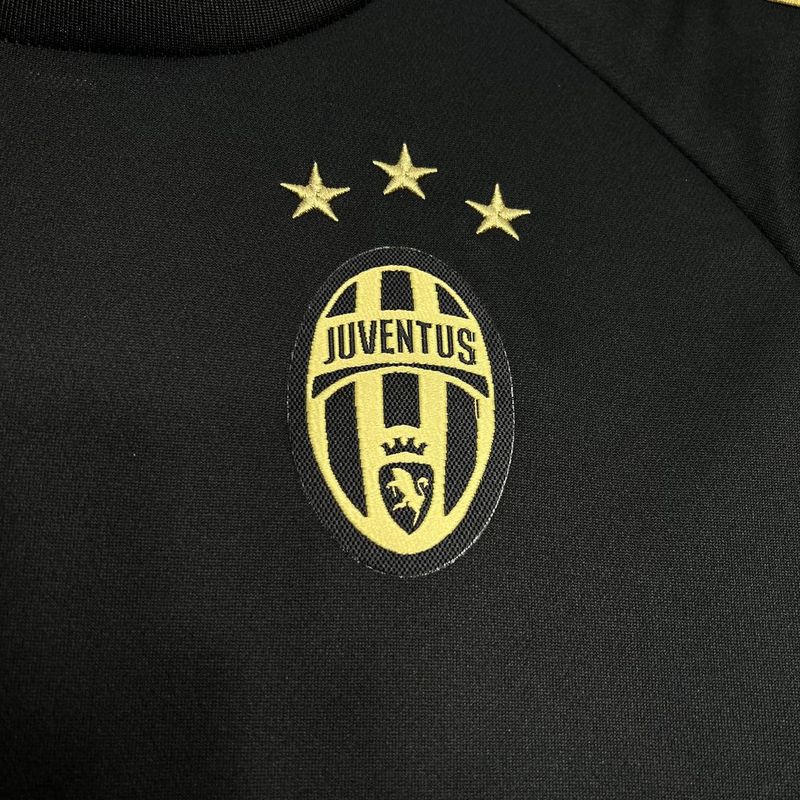 camisa-camiseta-juventus-adidas-jeep-versao-torcedor-masculina-15-16-third-away-fora-iii-terceira-3-preta-preto-dourada-dourado-retro_5