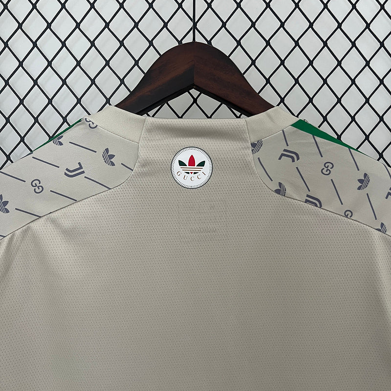 camisa-camiseta-juventus-adidas-versao-torcedor-masculina-24-25-edicao-especial-bege-preta-preto-vermelha-vermelho_9