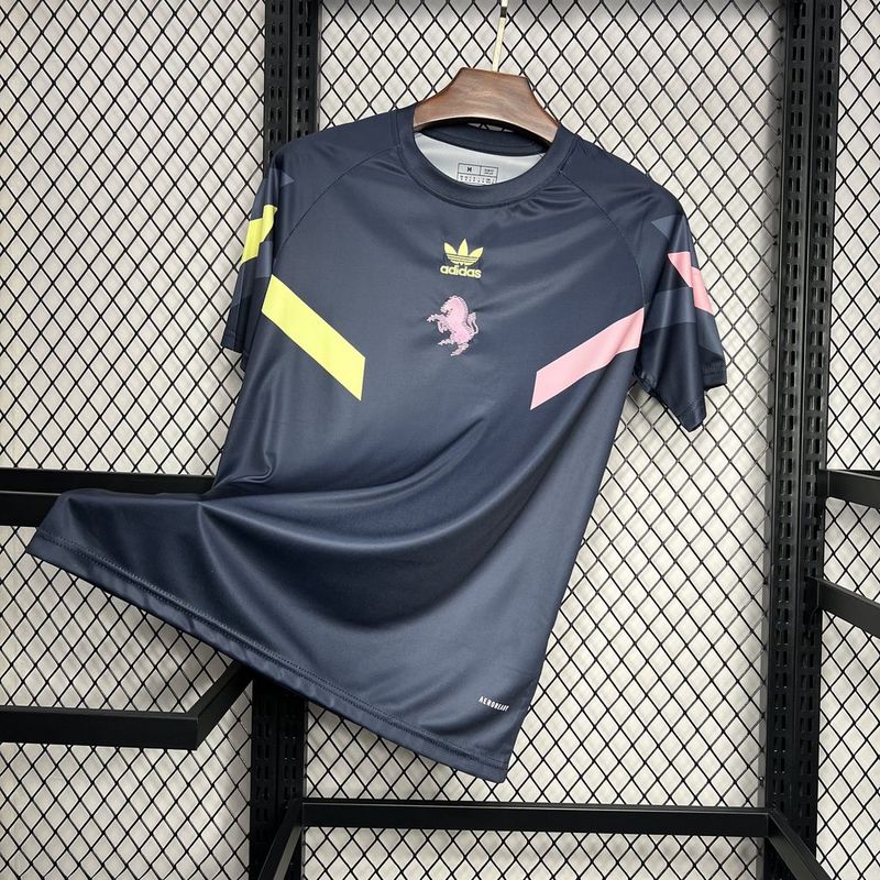 camisa-camiseta-juventus-adidas-versao-torcedor-masculina-24-25-pre-jogo-treino-azul-amarela-amarelo-rosa_2