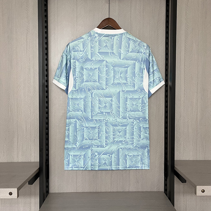 camisa-camiseta-juventus-adidas-versao-torcedor-masculina-25-26-away-fora-ii-secundaria-2-branca-branco-rosa-preta-preto-amarela-amarelo-azul-claro-clara_2