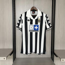 camisa-camiseta-juventus-kappa-d_-liberta-digitale-versao-torcedor-masculina-99-00-home-casa-i-principal-1-preta-preto-branca-branco-retro_1