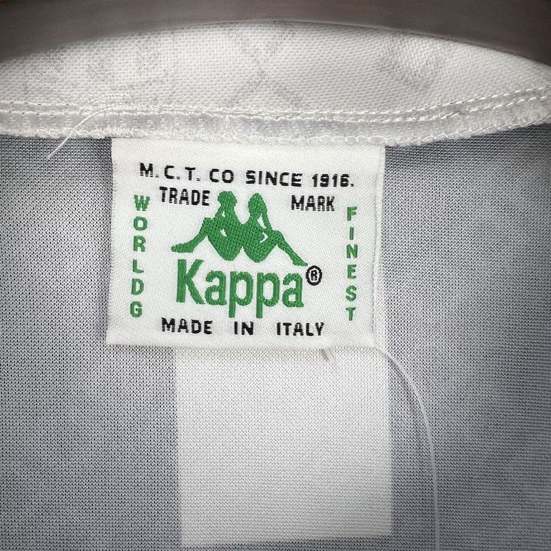 camisa-camiseta-juventus-kappa-danone-versao-torcedor-masculina-92-94-home-casa-i-principal-1-preta-preto-branca-branco-retro_4