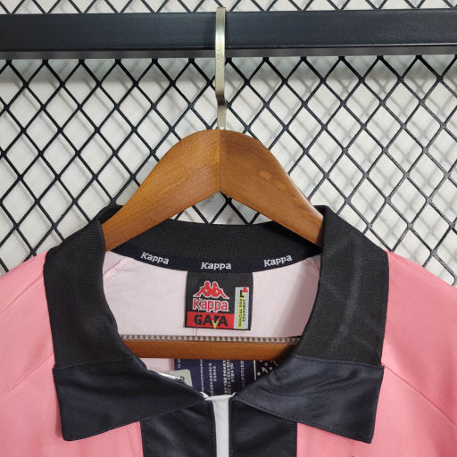 camisa-camiseta-juventus-kappa-sony-minidisc-versao-torcedor-masculina-97-98-away-fora-ii-secundaria-2-rosa-preta-preto-branco-branca-retro_3