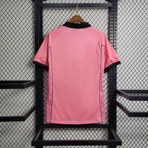 camisa-camiseta-juventus-kappa-sony-minidisc-versao-torcedor-masculina-97-98-away-fora-ii-secundaria-2-rosa-preta-preto-branco-branca-retro_5