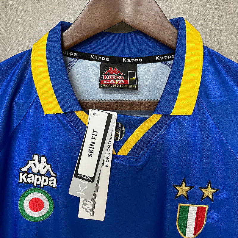 camisa-camiseta-juventus-kappa-sony-versao-torcedor-masculina-95-96-away-fora-ii-secundaria-2-azul-amarela-amarelo-retro_10