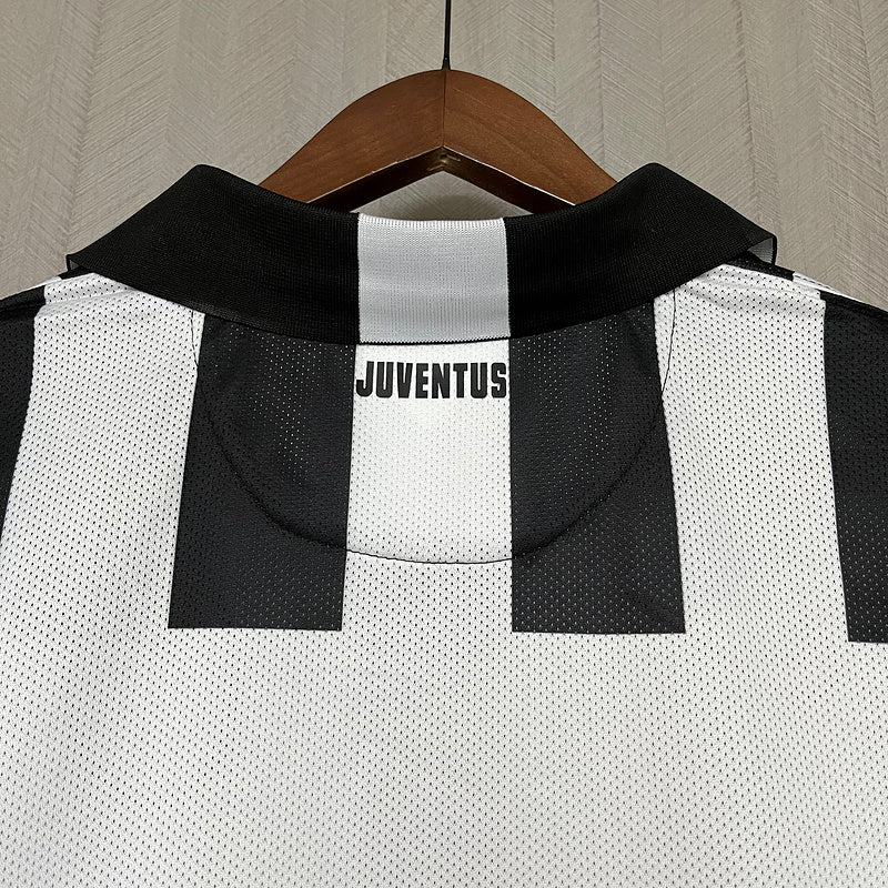 camisa-camiseta-juventus-nike-jeep-versao-torcedor-masculina-14-15-home-casa-i-principal-1-preta-preto-branca-branco-retro_15