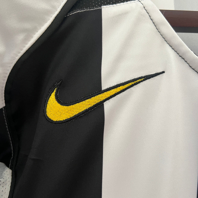 camisa-camiseta-juventus-nike-sky-sport-versao-torcedor-masculina-04-05-home-casa-i-principal-1-preta-preto-branca-branco-retro_4