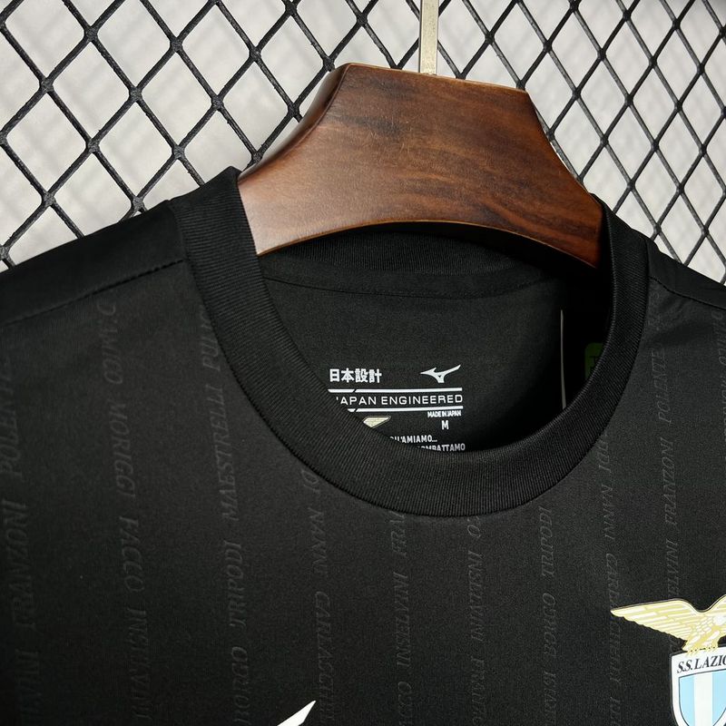 camisa-camiseta-lazio-mizuno-versao-versao-torcedor-masculina-24-25-edicao-edicao-especial-branca-branco-preta-preto_4