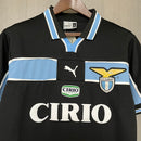 camisa-camiseta-lazio-puma-cirio-versao-versao-torcedor-masculina-98-99-third-away-fora-iii-3-terceira-azul-branca-branco-preta-preto-retro-retro_4