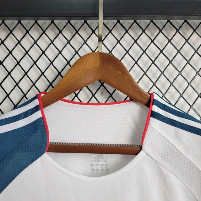 camisa-camiseta-liverpool-adidas-carlsberg-versao-torcedor-masculina-06-08-away-fora-ii-secundaria-2-vermelho-vermelha-branca-branco-amarelo-amarela-azul-retro_6