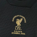 camisa-camiseta-liverpool-adidas-carlsberg-versao-torcedor-masculina-25-26-comemorativa-20-anos-de-istambul-preta-preto-dourada-dourado_3