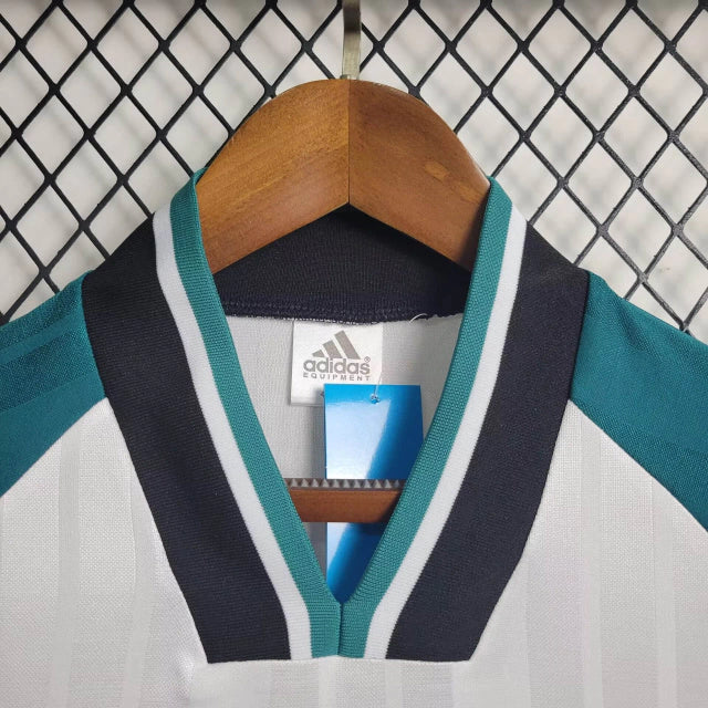camisa-camiseta-liverpool-adidas-carlsberg-versao-torcedor-masculina-93-95-away-fora-ii-secundaria-2-vermelho-vermelha-branca-branco-amarelo-amarela-retro-azul-ciano-preta-preto_1_5