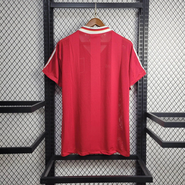 camisa-camiseta-liverpool-adidas-carlsberg-versao-torcedor-masculina-95-96-home-casa-i-principal-1-vermelho-vermelha-branca-branco-amarelo-amarela-retro_2