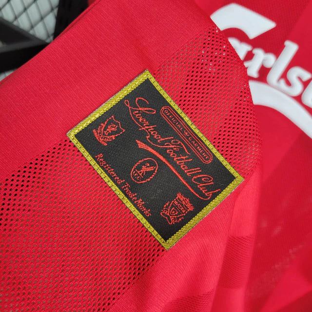 camisa-camiseta-liverpool-adidas-carlsberg-versao-torcedor-masculina-95-96-home-casa-i-principal-1-vermelho-vermelha-branca-branco-amarelo-amarela-retro_3