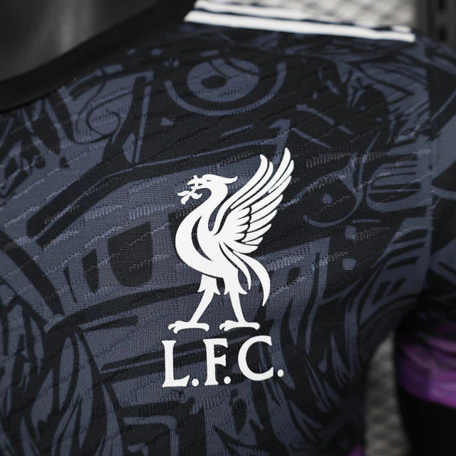 camisa-camiseta-liverpool-adidas-standard-chartered-versao-jogador-masculina-25-26-edicao-especial-preta-preto-branca-branco-vermelha-vermelho-rosa-roxo-roxa_4