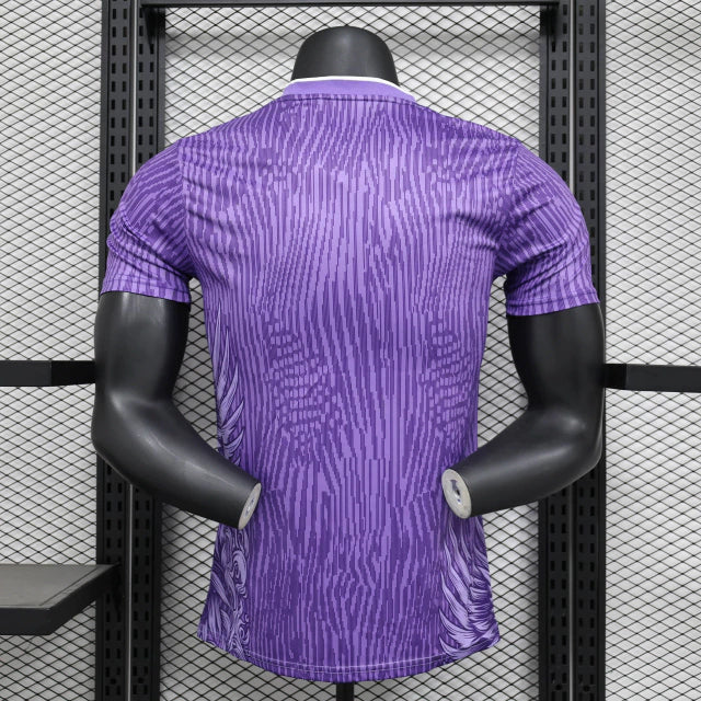 camisa-camiseta-liverpool-adidas-standard-chartered-versao-jogador-masculina-25-26-edicao-especial-preta-preto-branca-branco-vermelha-vermelho-roxa-roxo_2