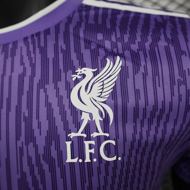 camisa-camiseta-liverpool-adidas-standard-chartered-versao-jogador-masculina-25-26-edicao-especial-preta-preto-branca-branco-vermelha-vermelho-roxa-roxo_4