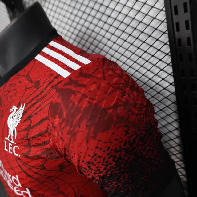 camisa-camiseta-liverpool-adidas-standard-chartered-versao-jogador-masculina-25-26-edicao-especial-preta-preto-branca-branco-vermelha-vermelho_3_e2cdcedd-b45f-465f-a9f3-fc352903ce5f