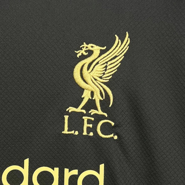 camisa-camiseta-liverpool-adidas-standard-chartered-versao-torcedor-masculina-25-26-edicao-especial-preta-preto-branca-branco-dourada-dourado_4