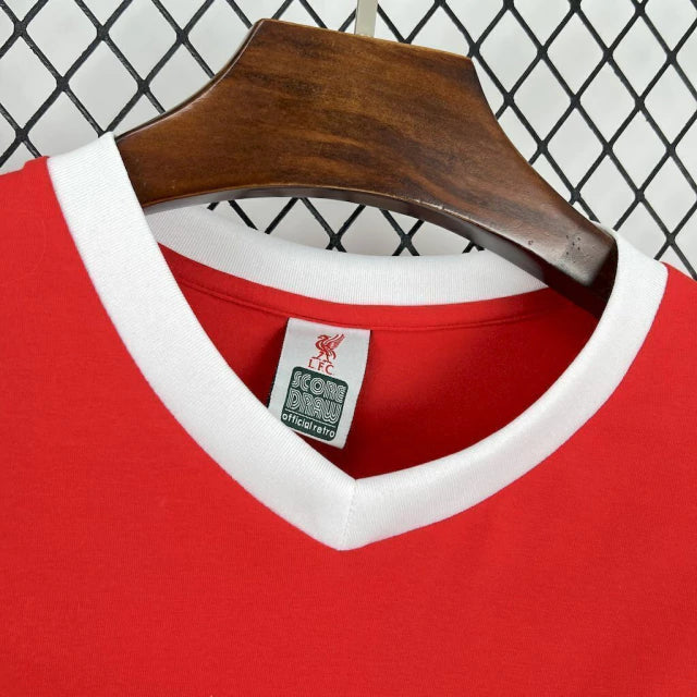camisa-camiseta-liverpool-hitachi-versao-torcedor-masculina-1979-home-casa-i-principal-1-vermelho-vermelha-branca-branco-amarelo-amarela-retro_5