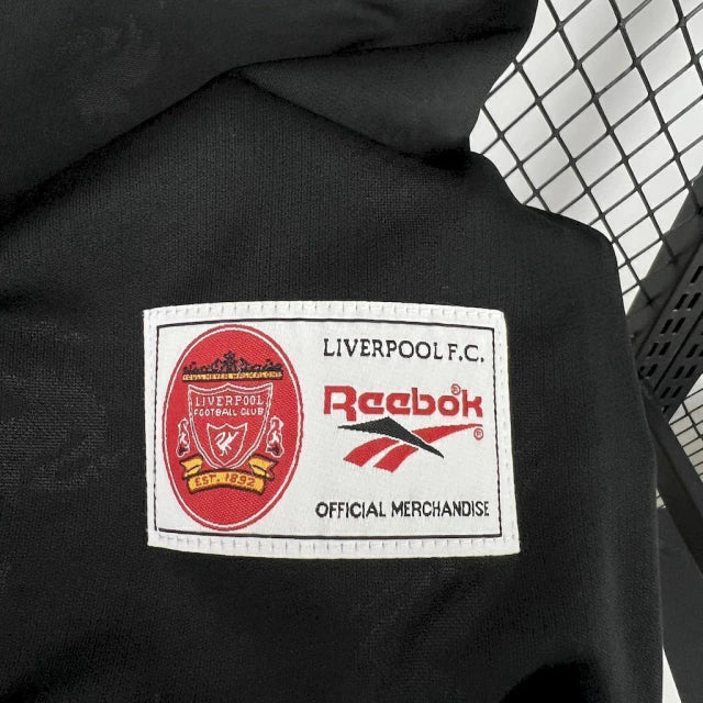 camisa-camiseta-liverpool-reebok-carlsberg-versao-torcedor-masculina-96-97-third-away-fora-iii-terceira-3-vermelho-vermelha-preta-preto-branca-branco-retro_3