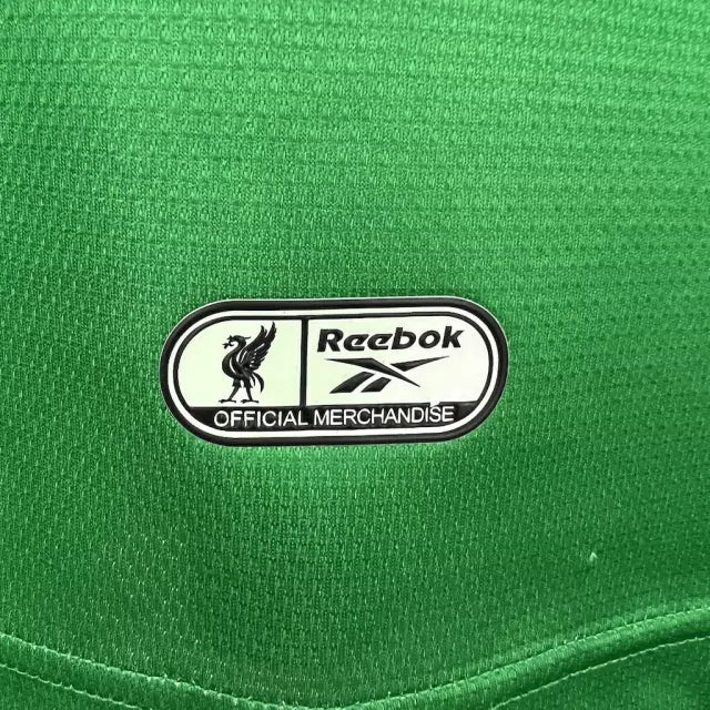 camisa-camiseta-liverpool-reebok-carlsberg-versao-torcedor-masculina-99-00-third-away-fora-iii-terceira-3-vermelho-vermelha-preta-preto-branca-branco-verde-azul-retro_3
