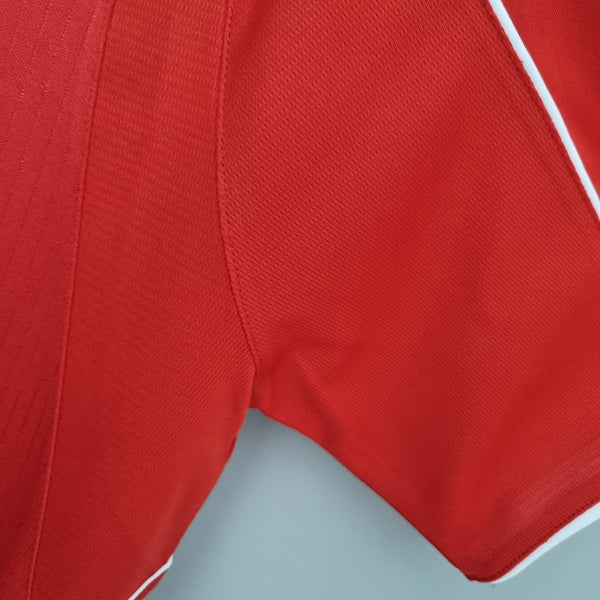 camisa-camiseta-liverpool-warrior-standard-chartered-versao-torcedor-masculina-14-15-home-casa-i-principal-1-vermelho-vermelha-branca-branco-amarelo-amarela-retro_2