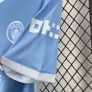 camisa-camiseta-manchester-city-puma-etihad-airways-versao-torcedor-masculina-26-27-home-casa-i-principal-1-azul-branca-branco_5