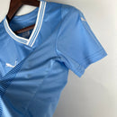 camisa-camiseta-manchester-city-puma-etihad-airways-versao-versao-torcedor-feminina-23-24-home-casa-i-principal-1-azul-branca-branco_2
