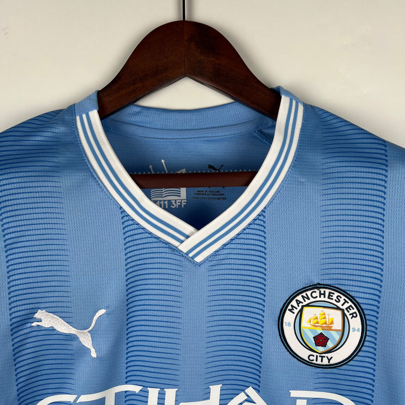 camisa-camiseta-manchester-city-puma-etihad-airways-versao-versao-torcedor-feminina-23-24-home-casa-i-principal-1-azul-branca-branco_5