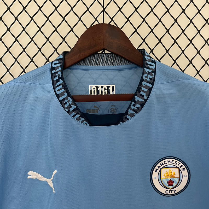 camisa-camiseta-manchester-city-puma-etihad-airways-versao-versao-torcedor-masculina-24-25-home-casa-i-principal-1-azul-branca-branco-claro-clara_4