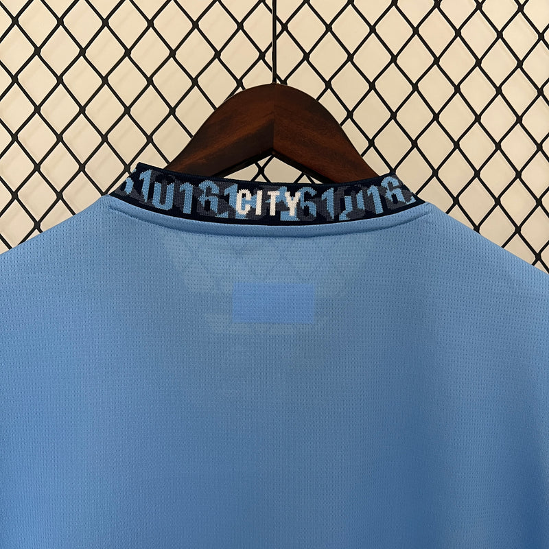 camisa-camiseta-manchester-city-puma-etihad-airways-versao-versao-torcedor-masculina-24-25-home-casa-i-principal-1-azul-branca-branco-claro-clara_7