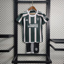 camisa-camiseta-manchester-united-adidas-team-viewer-versao-versao-torcedor-conjunto-infantil-shorts-23-24-away-fora-ii-secundaria-2-vermelha-preta-vermelho-preto-branca-branco_1