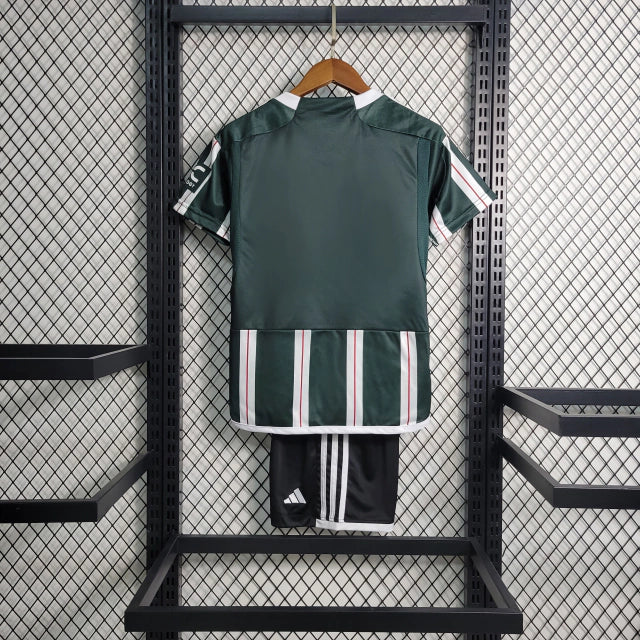 camisa-camiseta-manchester-united-adidas-team-viewer-versao-versao-torcedor-conjunto-infantil-shorts-23-24-away-fora-ii-secundaria-2-vermelha-preta-vermelho-preto-branca-branco_4
